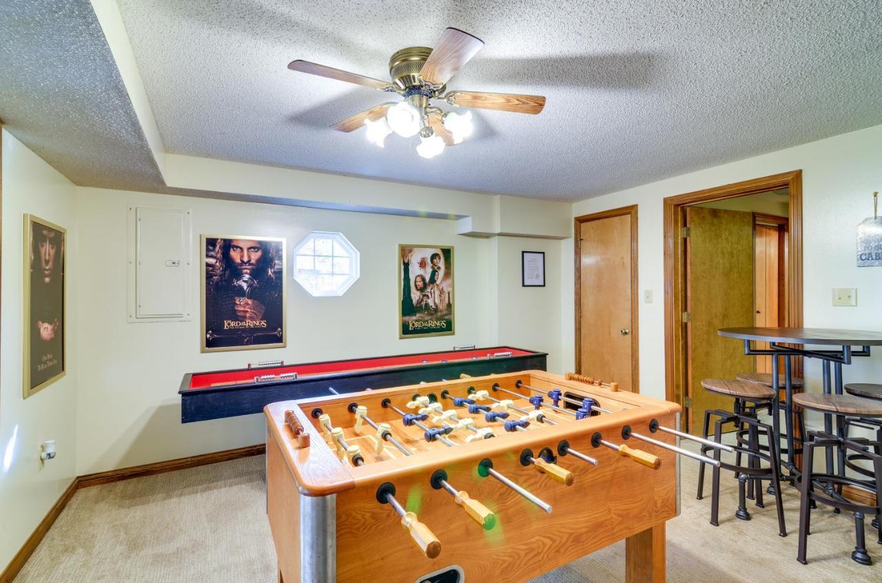Burnside Resort Cabin With Hot Tub And Outdoor Spots! 외부 사진